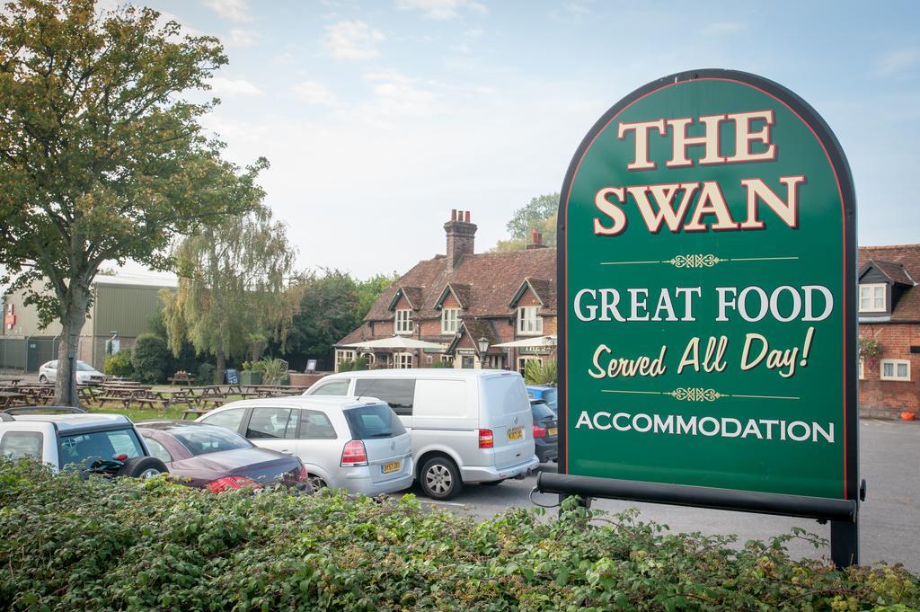 Swan, Thatcham By Marston'S Inns Εξωτερικό φωτογραφία